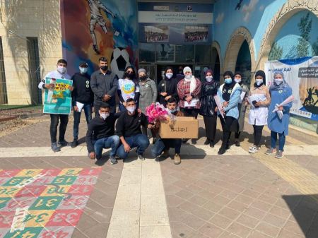 المركز الجماهيري رهط يكرم الموظفين والعاملين الناشطين